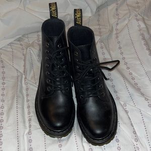 Doc Marten Luana in Black